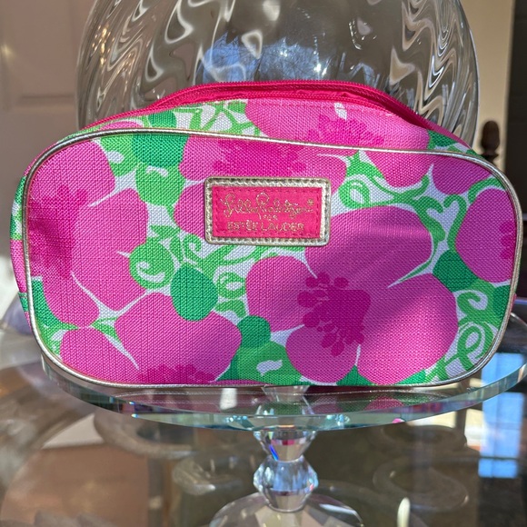 Lilly Pulitzer Handbags - Lilly Pulitzer for Estée Lauder cosmetic bag